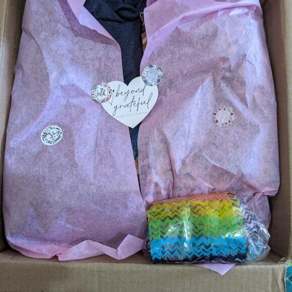 Large Mystery box - various sizes inside - Picture 4 of 7